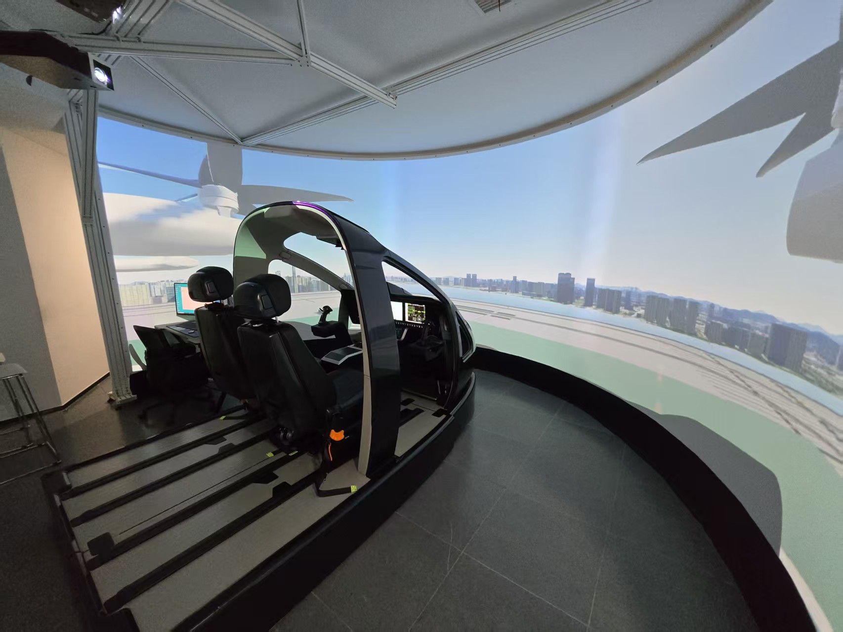 Advanced eVTOL flight simulator